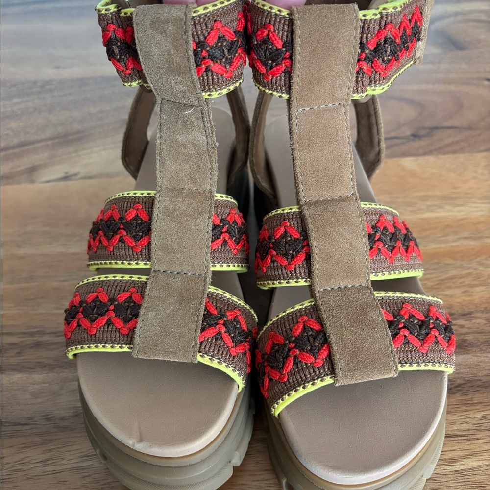 UGG Ashton Heritage Braid Sandal Chestnut Size 9 Women